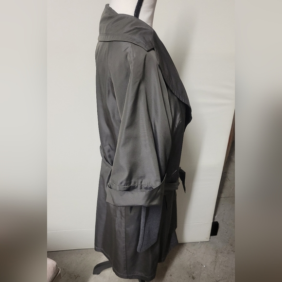 Lida Baday Trench Coat w/ Shrug - Picture 10 of 10